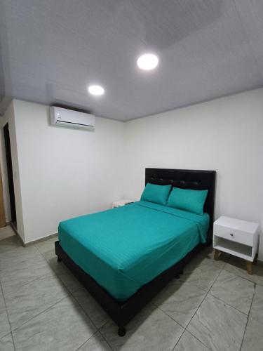 APARTA ESTUDIO CONDO