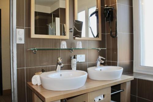 Hôtel Les Vallées Labellemontagne – La Bresse, NM