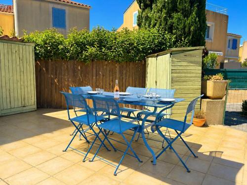 LAL036-J02 MAZET 3 pièces 6 couchages LA LONDE LES MAURES