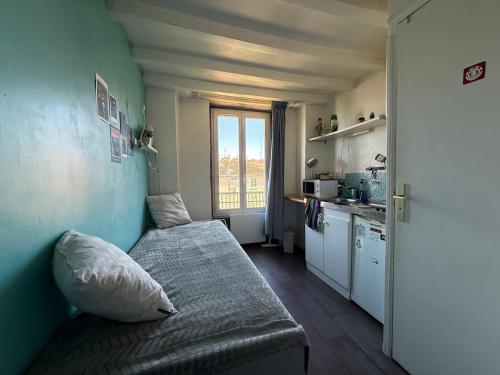 SKY BUBBLE Bright Cosy Studio in Lyon