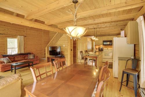 1/4 Mi to Hiawatha Forest Trails! Outdoor Retreat in Munising Township (MI)