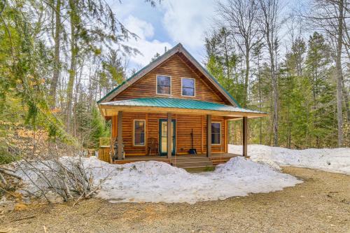 1/4 Mi to Hiawatha Forest Trails! Outdoor Retreat in Munising Township (MI)