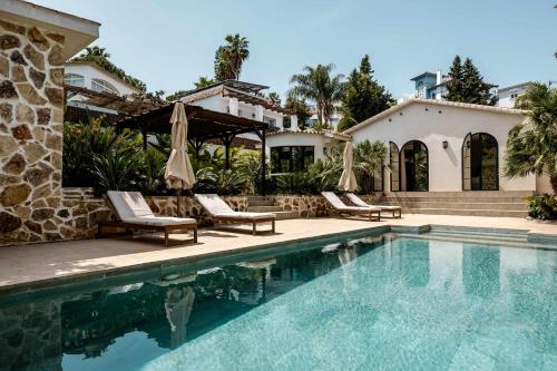 Villa Jazmine I Nueva Andalucia Luxury Oasis