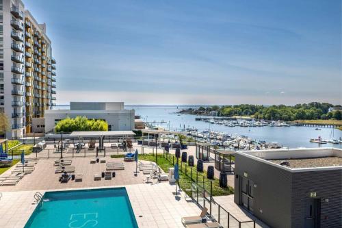 Luxury Apartment In Harbor Point - ESC2008 in Stamford, USA
