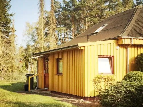 Gelbes Haus bei Mardorf am Steinhuder Meer in Rehburg-Loccum, Deutschland