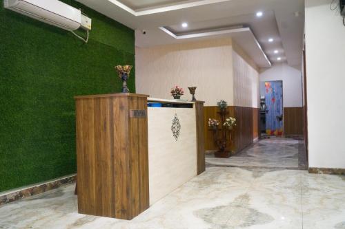 Hotel Amour Chandigarh Zirakpur photo 4