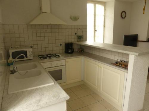 Appartement meublé à l'étage (Appartement meuble a l'etage) in Saint-Pé-de-Bigorre