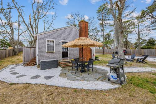 The Coast: Cozy Cape Escape in Dennis Port in Dennis Port (MA)