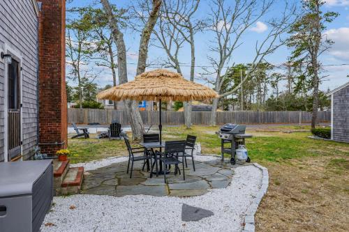 The Coast: Cozy Cape Escape in Dennis Port in Dennis Port (MA)