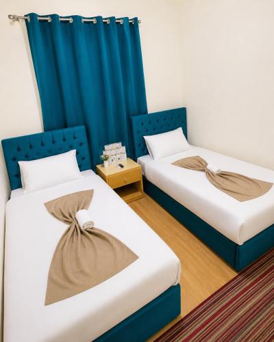 1 queen bed