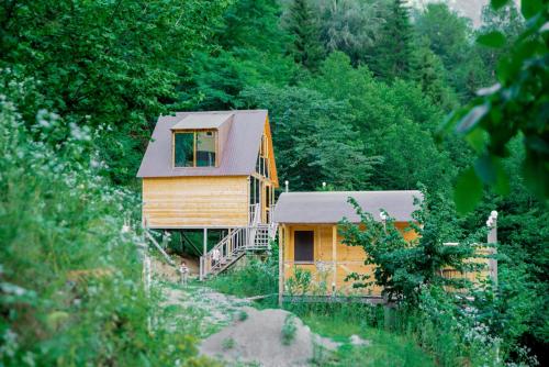 Cliffside - ქლიფსაიდი in Zeda Makhuntseti