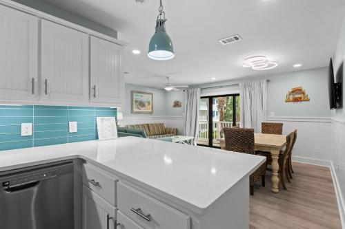VitaminSeaGrove in Seagrove Beach (FL)