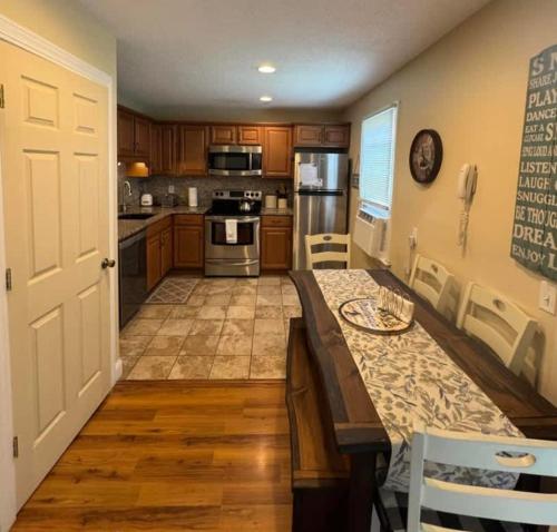 Gorgeous 2BR 2BA Condo At Jiminy Peak w Mtn Views in Χάνκοκ(Μασαχουσέτη)