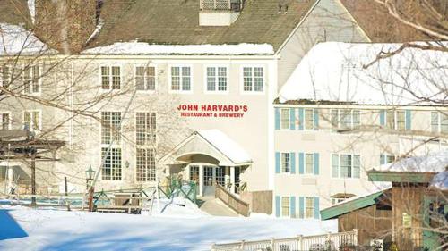 Gorgeous 2BR 2BA Condo At Jiminy Peak w Mtn Views in Χάνκοκ(Μασαχουσέτη)