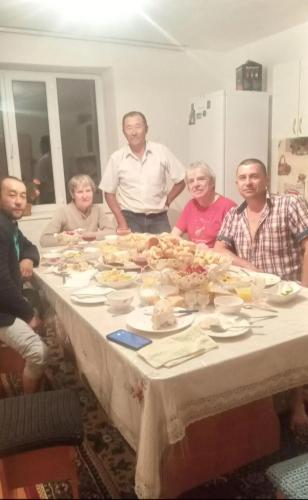 Bugu Too Guest House in Shabdan