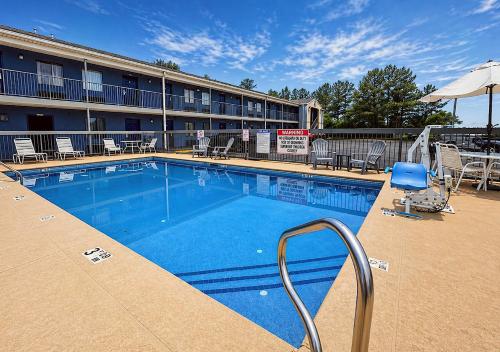 Quality Inn at Fort Gordon - image 20