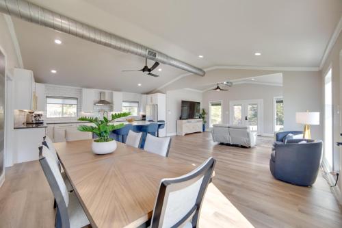 On-Site Dock & Ramp: 3-Unit Escape on Lake Fork! in Gantera