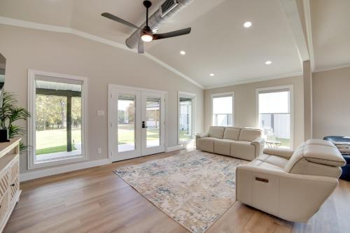 On-Site Dock & Ramp: 3-Unit Escape on Lake Fork! in Gantera