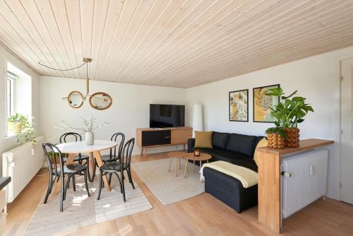 SYREN apartment in a beautiful villa close to Lokken in Nr. Lyngby