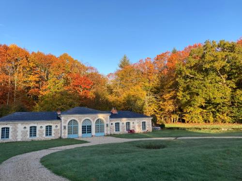Orangerie de la Calviniere gîte à louer Auverse