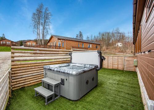 Зовнішній вигляд готелю, Castlewood Lodges in Стракан