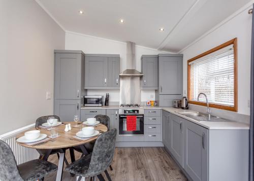 Зовнішній вигляд готелю, Castlewood Lodges in Стракан