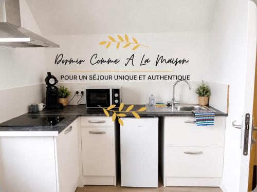 Petit Cocon - Dormir Comme A La Maison in Saint-Julien-de-Vouvantes