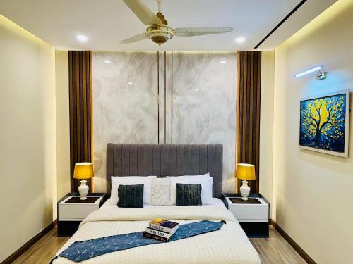 Modern 1BR Apartment in Zeta Mall Islamabad Rooftop Pool & Mall Access - main image
