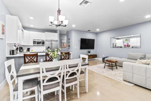 Létesítmények, Villa Sunset by Glam Homes in Hialeah (Florida)