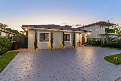 A szálláshely kívülről, Villa Sunset by Glam Homes in Hialeah (Florida)