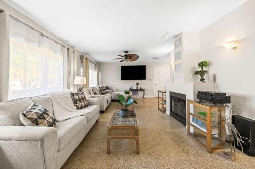Sunset Beach House - image 26
