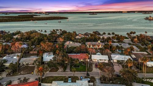 Sunset Beach House - image 24