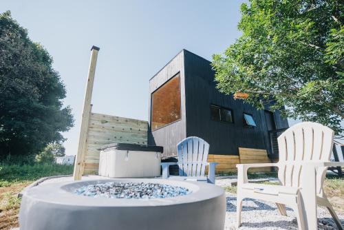 Field of Dreams Tiny Home in Stillwater Avenue