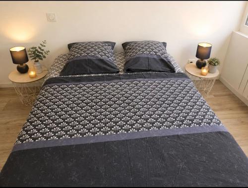 Nuit étoilée - Dormir Comme A La Maison (Nuit etoilee - Dormir Comme A La Maison) in Saint-Julien-de-Vouvantes