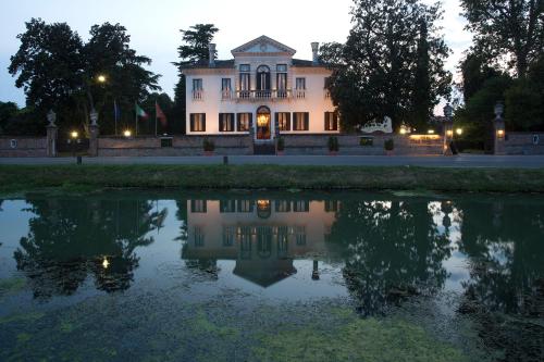 86377425 Villa Franceschi Hotel & Resort