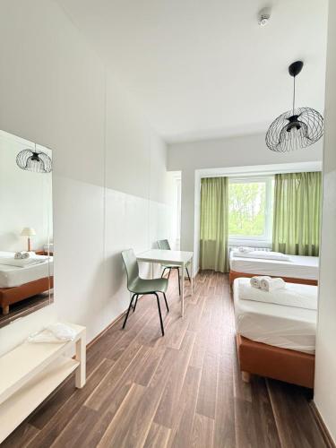 room detail thumbnail 0