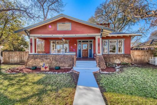 DT 292 Star Haus in New Braunfels, USA