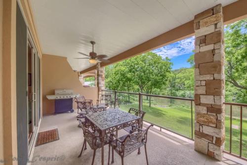 RG 203 Riverview Terrace