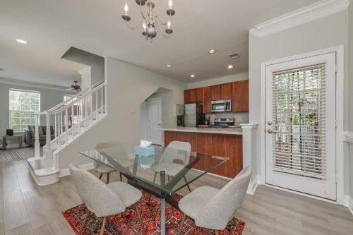 Cozy Corner Townhome in Cornelius