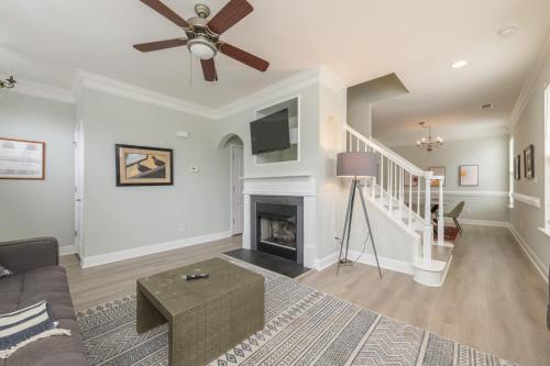 Cozy Corner Townhome in Cornelius