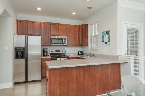 Cozy Corner Townhome in Cornelius