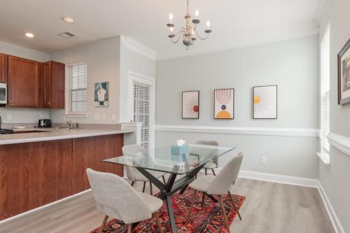 Cozy Corner Townhome in Cornelius
