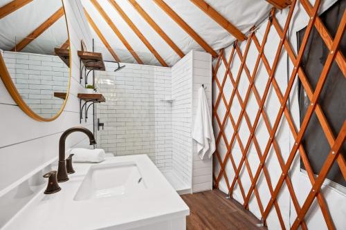 OT 3515J Texas Yurt Haus Javelina in New Braunfels, USA