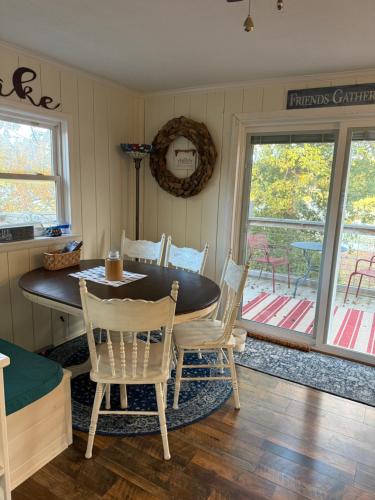 Dragonfly Cottage - image 4