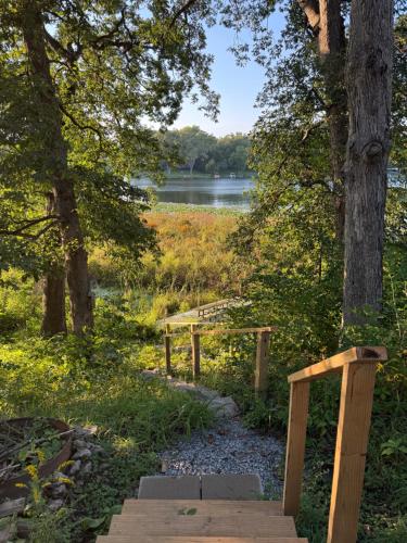 Dragonfly Cottage - main image