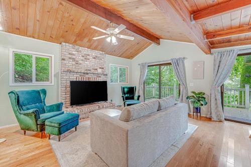Hacienda in Forestvilla (CA)