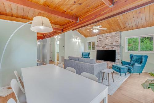 Hacienda in Forestvilla (CA)