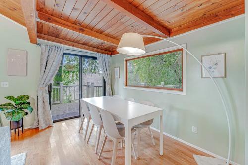 Hacienda in Forestvilla (CA)