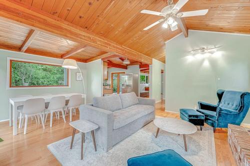 Hacienda in Forestvilla (CA)
