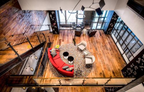 Global Luxury Suites near Pentagon City